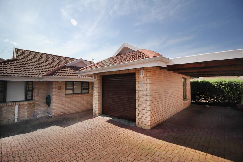 3 Bedroom Property for Sale in Hersham Western Cape